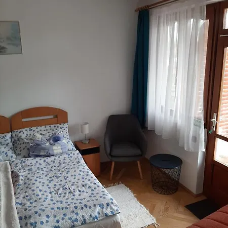 Apartment Kispal Apartmanhaz