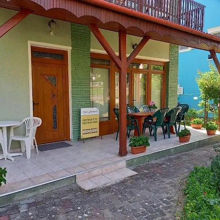 Kispal Apartmanhaz Apartamento