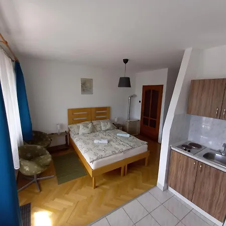 Kispal Apartmanhaz Apartamento *