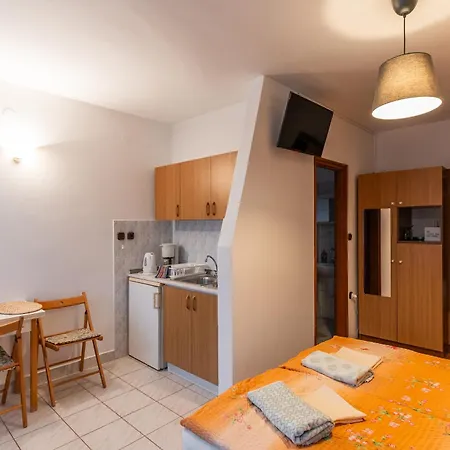 Kispal Apartmanhaz Διαμέρισμα *