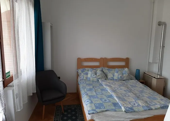 Kispal Apartmanhaz *