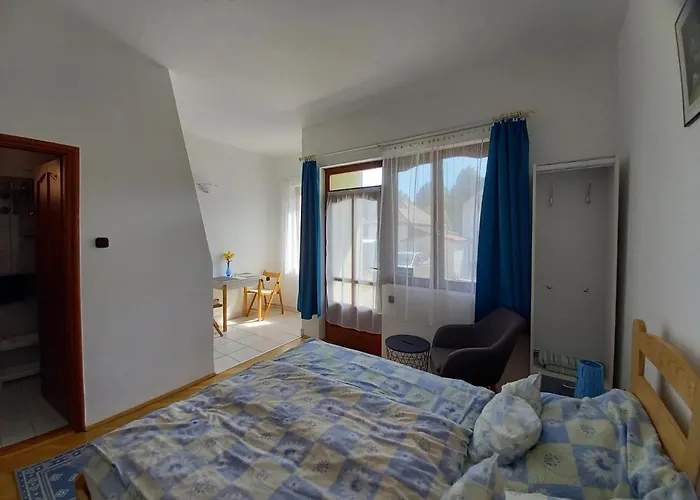 Kispal Apartmanhaz Apartment *